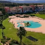 Cote 5 Personnes Et Piscine Golfe De St Tropez * Gassin