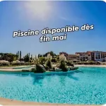 Cote 5 Personnes Et Piscine Golfe De St Tropez Appartement *