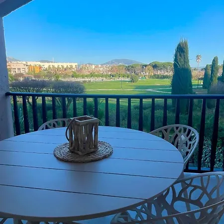 Cote 5 Personnes Et Piscine Golfe De St Tropez Apartment