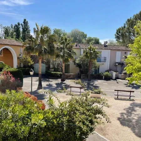 Apartment Cote 5 Personnes Et Piscine Golfe De St Tropez *
