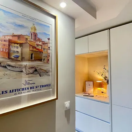 Cote 5 Personnes Et Piscine Golfe De St Tropez Apartment