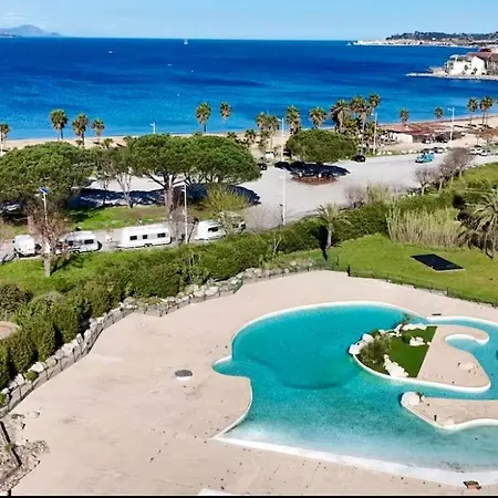 Cote 5 Personnes Et Piscine Golfe De St Tropez Apartment *