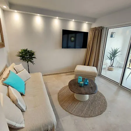 Appartement Côté 5 Personnes Et Piscine Golfe De St Tropez
